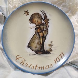 1971 Hummel Collectors Plate -Christmas Series - Limited 1st Edition